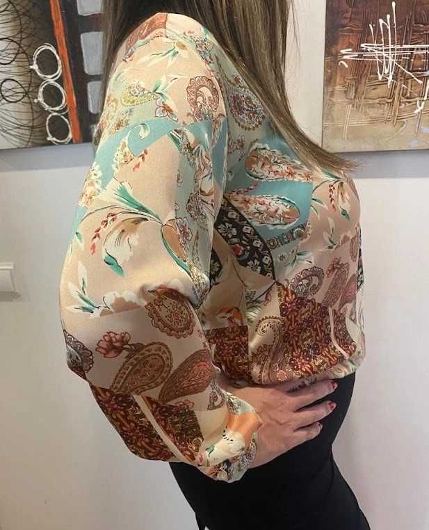 Camiseiros com padrão da Tiffosi e da Zara