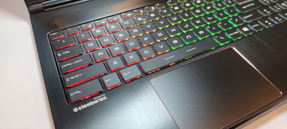 MSI GS63VR 7RF / i7-7700HQ / 16GB RAM / GTX 1060 6Gb / SSD+ HDD