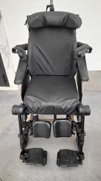 Cadeira de Rodas Manual Rea Clematis Pro