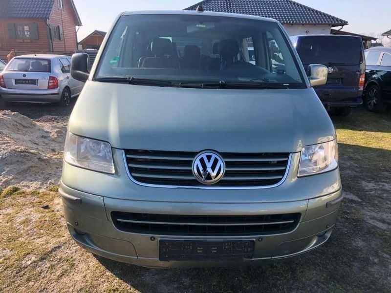 VW T5 Caravelle 2,5 tdi  9 osob