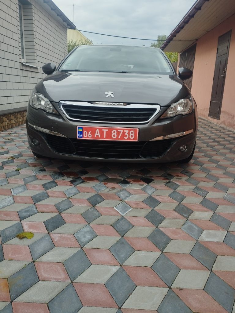 Пежо 308 2014 р 1.6d