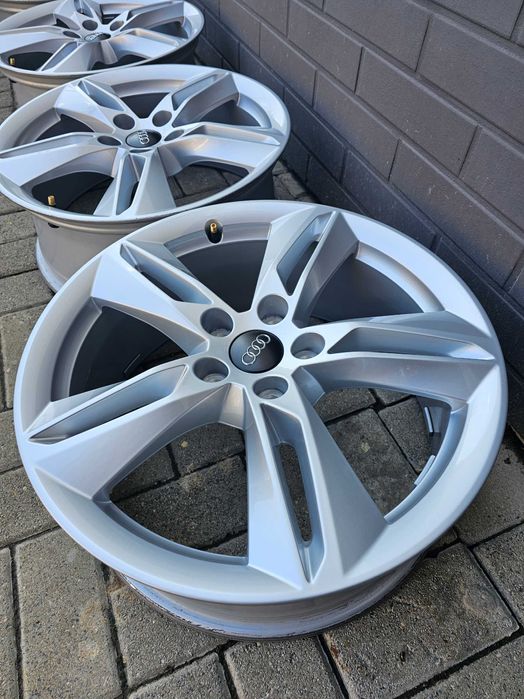 Felgi Aluminiowe 18 Cali 5x112 7Jx18 ET43 Audi Q3 Sportback SKODA VW