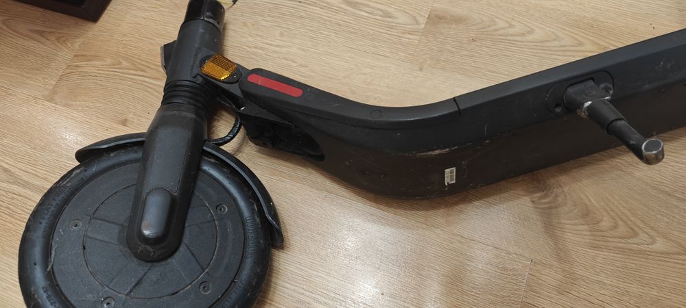 Самокат Ninebot es4