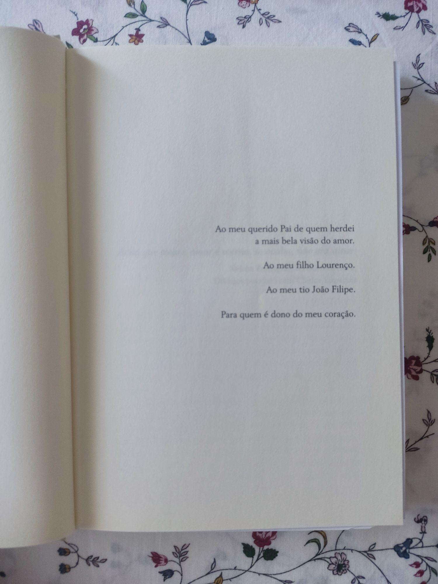 Livro "Há sempre uma primeira vez" de Margarida Rebelo Pinto