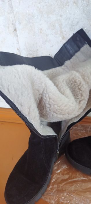 Зимнє жіноче взуття