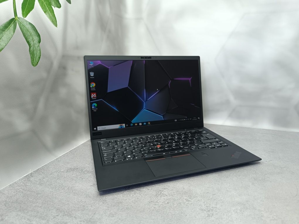 Ноутбук Lenovo ThinkPad X1 Carbon 6th/i7-8650/16/256/14"/IPS