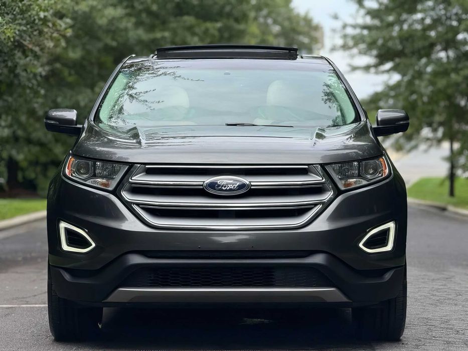 Ford Edge      2016