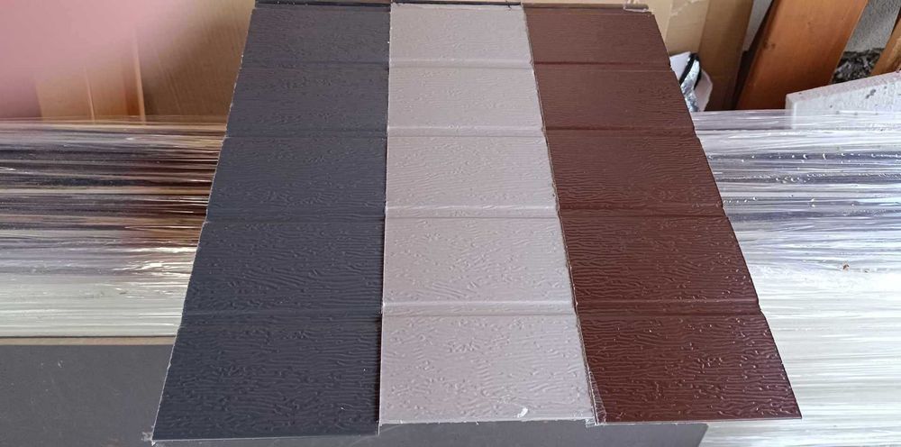 Brama ANTRACYT 2600x2500 Brama garażowa segmentowa ocieplana z ryglem