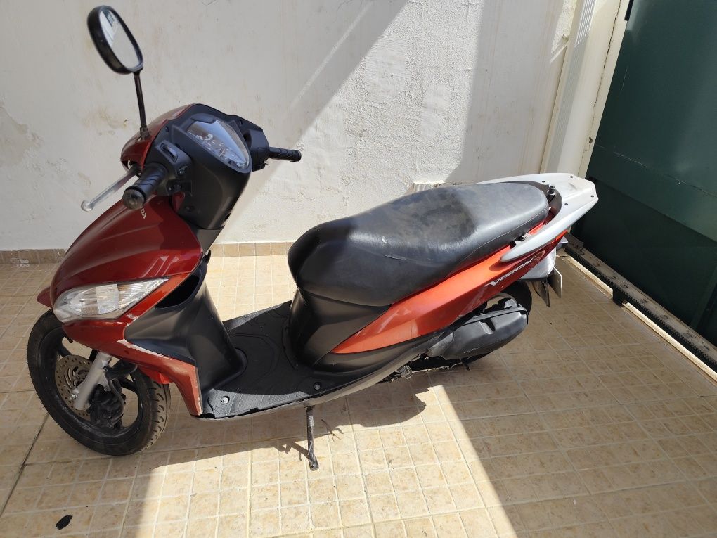 Honda Vision 110 para peças
