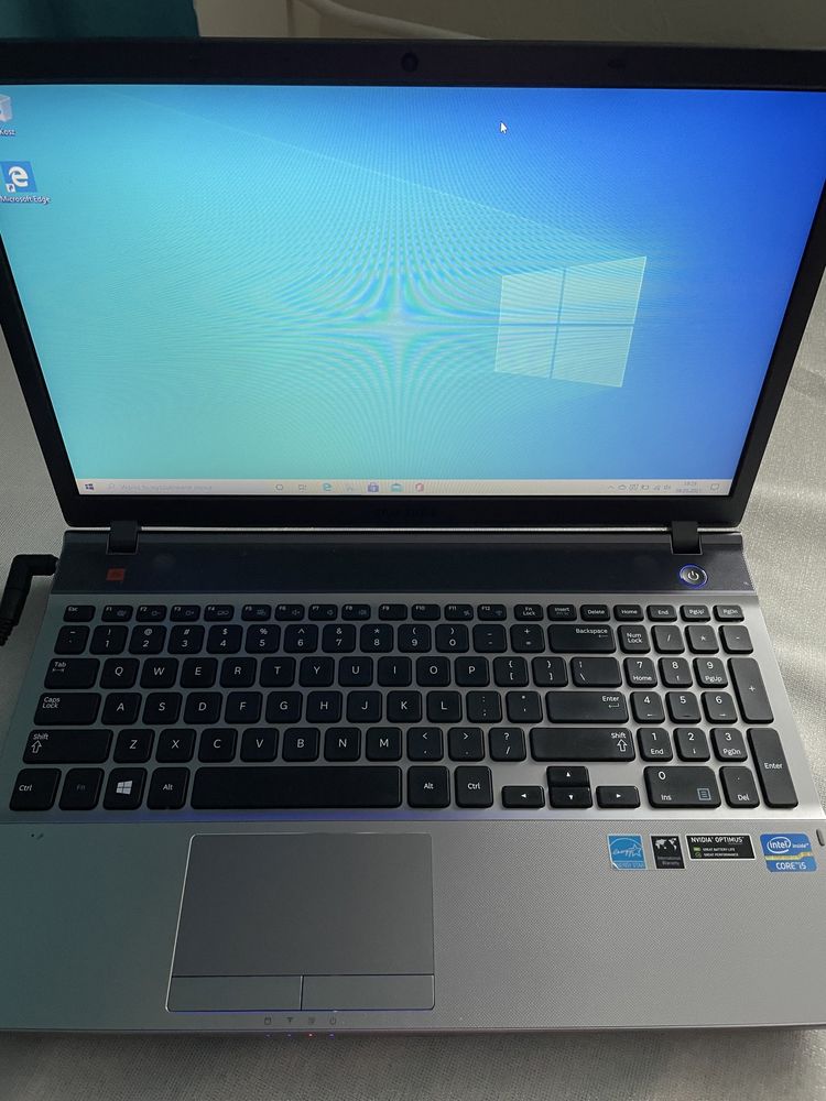 Laptop Samsung NP550P5C-T03PL