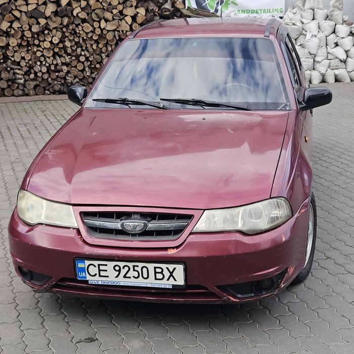 Daewoo nexia 2011 року