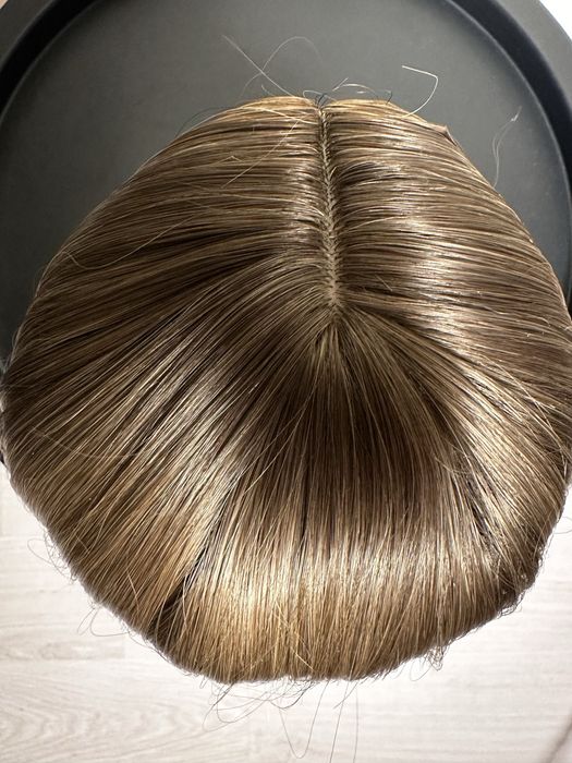 Перука. Імітація натурального волосся. Блонд-пшеничний відтінок.