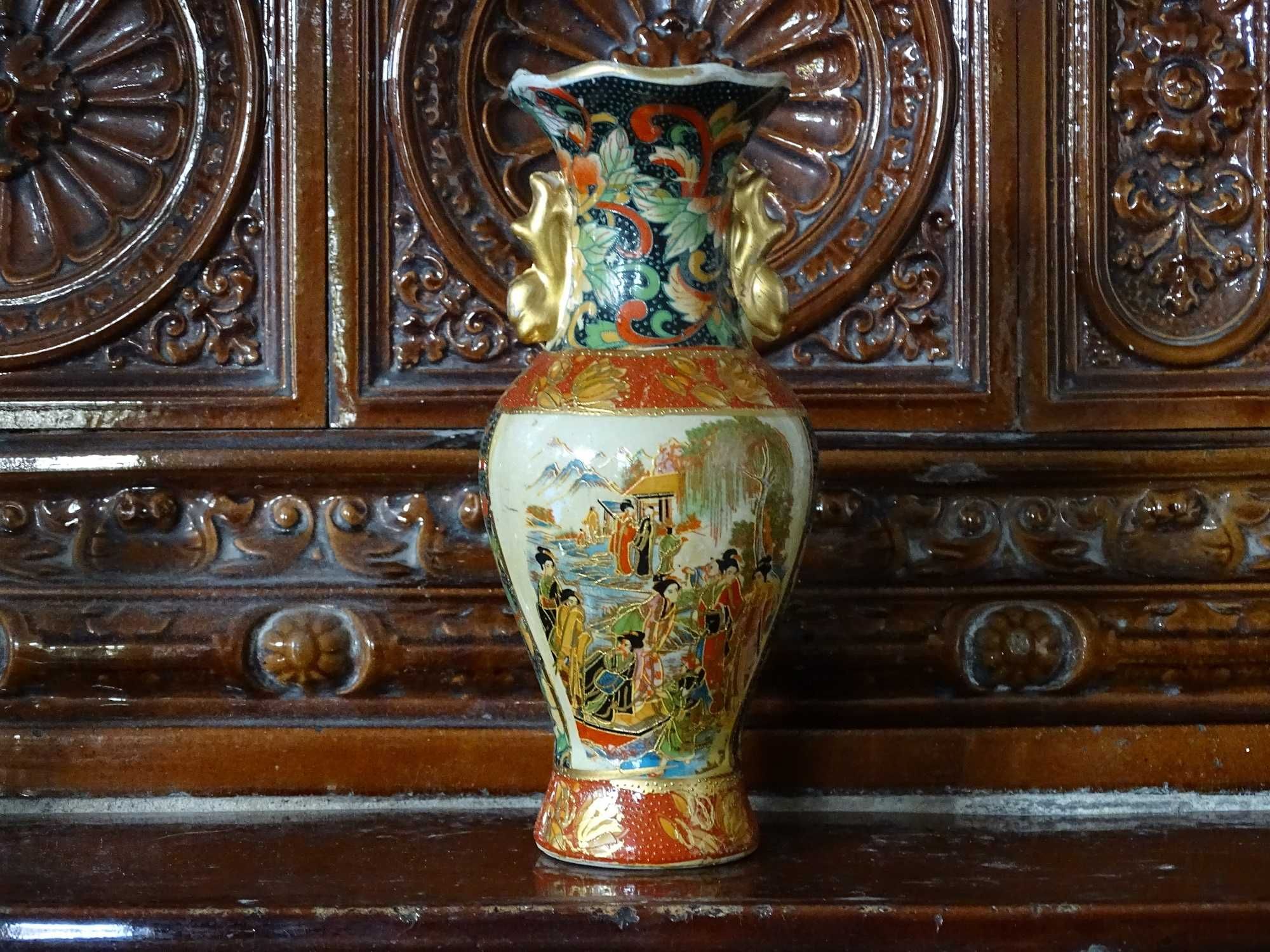 Ceramiczny wazon japoński. Ręczna robota.