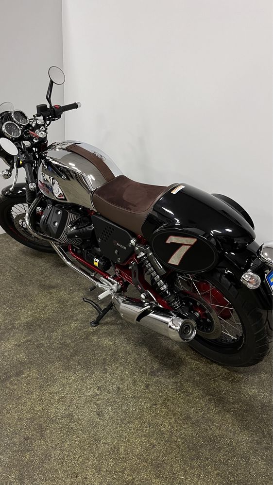 Moto Guzzi V7 Racer (лімітована серія, колекційний )
