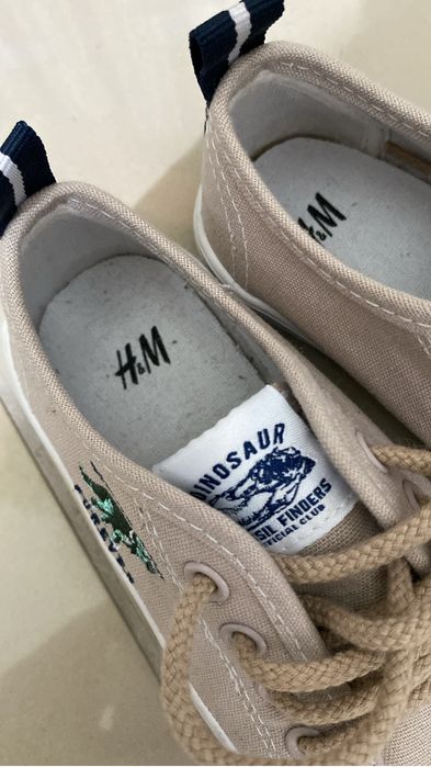 Buty chlopiec dziecko r.26 HM
