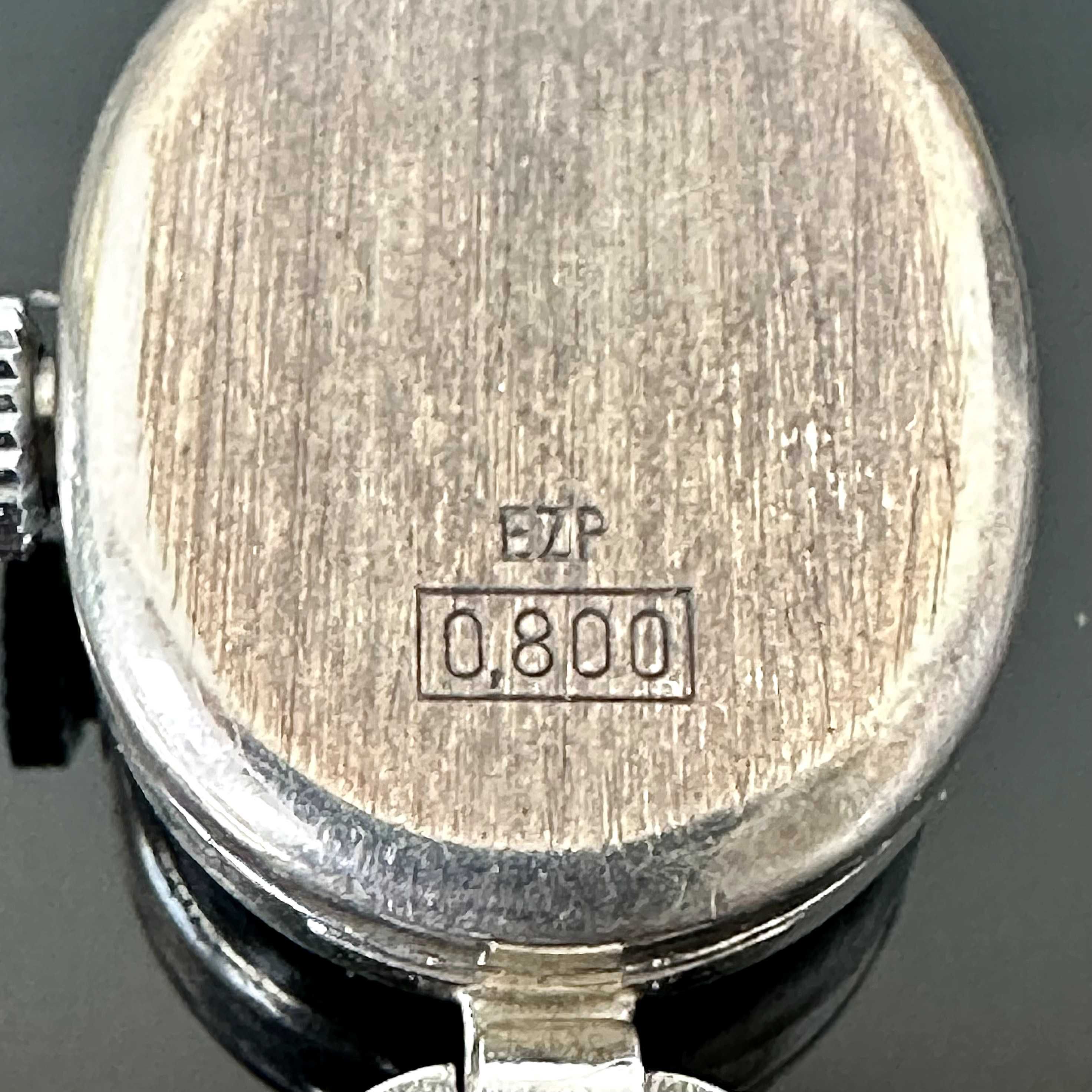 Srebrny zegarek damski w stylu Vintage z srebra próby 800
