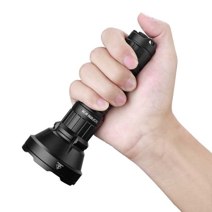 LATARKA Sofirn SP26 Szperacz 21700 Akumulator