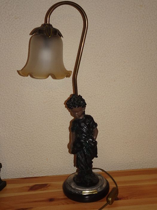 LAMPA Stojąca z PORTUGALII 58cm z ALABASTRU z Figurką Chłopca, Wrocław
