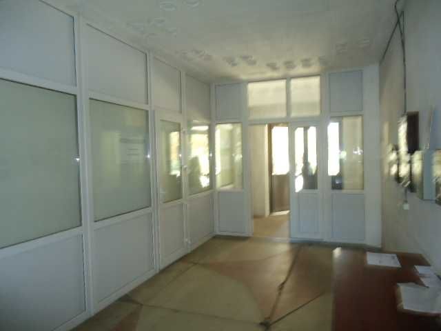 Комплекс оф. приміщень на 1 пов. + стоянка, вул. Смілянська (п3)