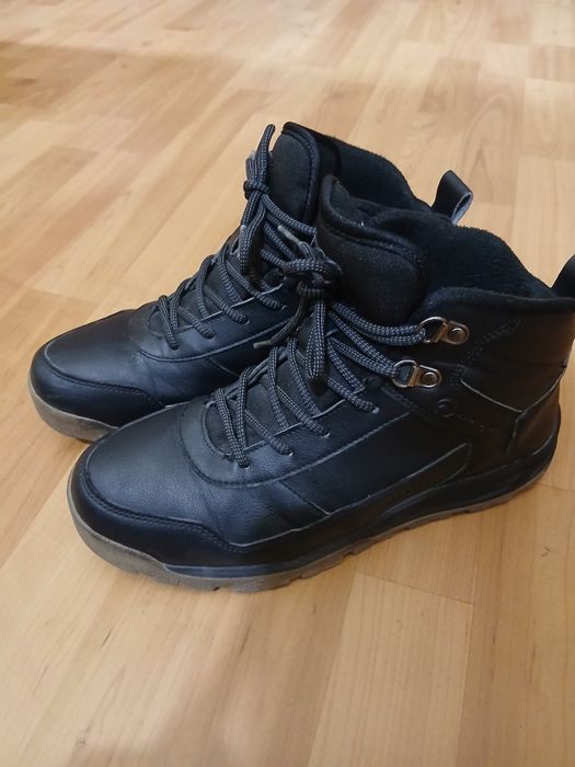 Продам ботінки outventure 40р чоловічі в гарному стані