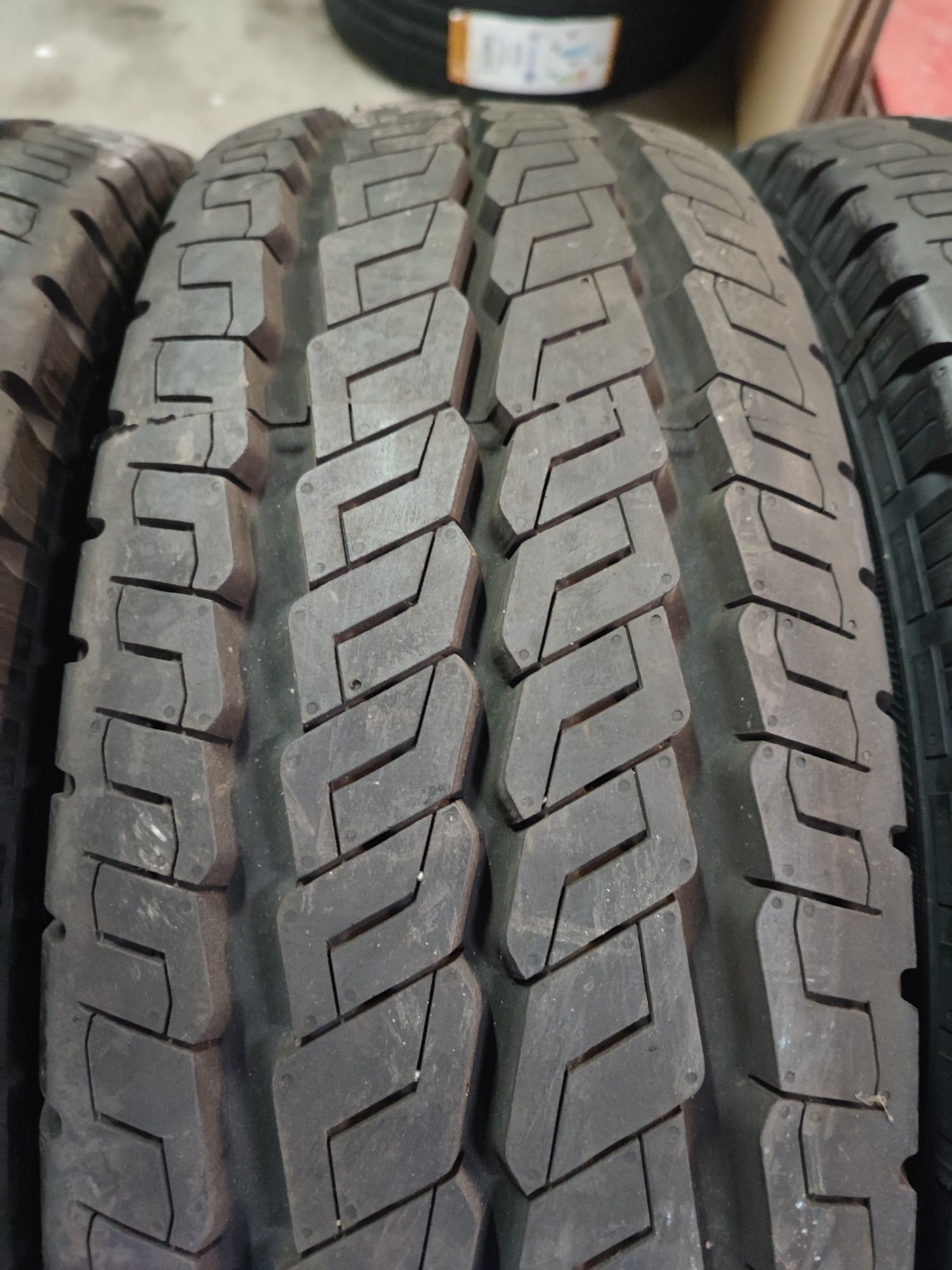 Opony letnie 225/75R16C 116R Continetal Vanco Camper | Jak Nowe!