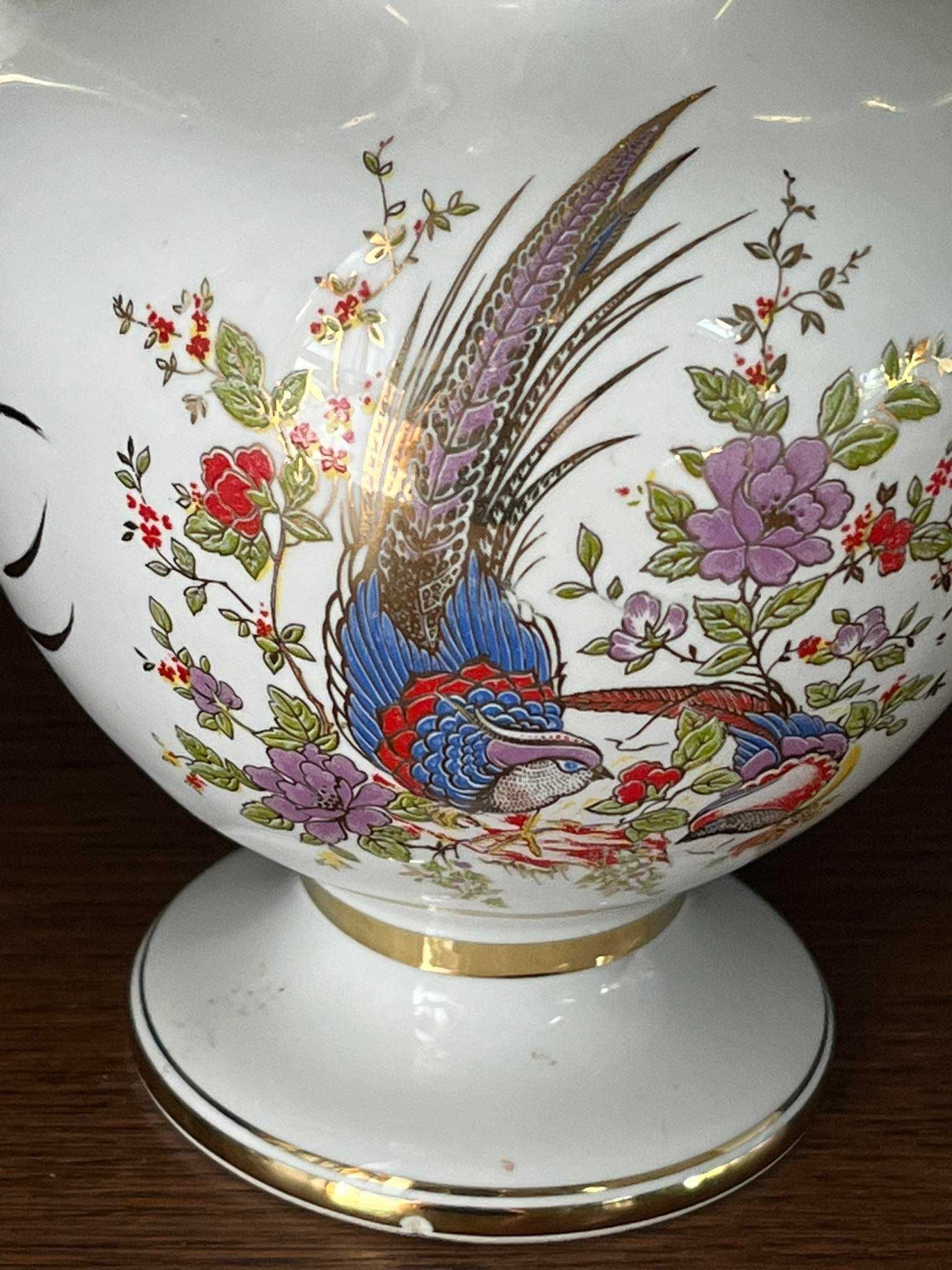 Wazon Waza Paw grecka biała porcelana szkliwiona 24 k gold złoto