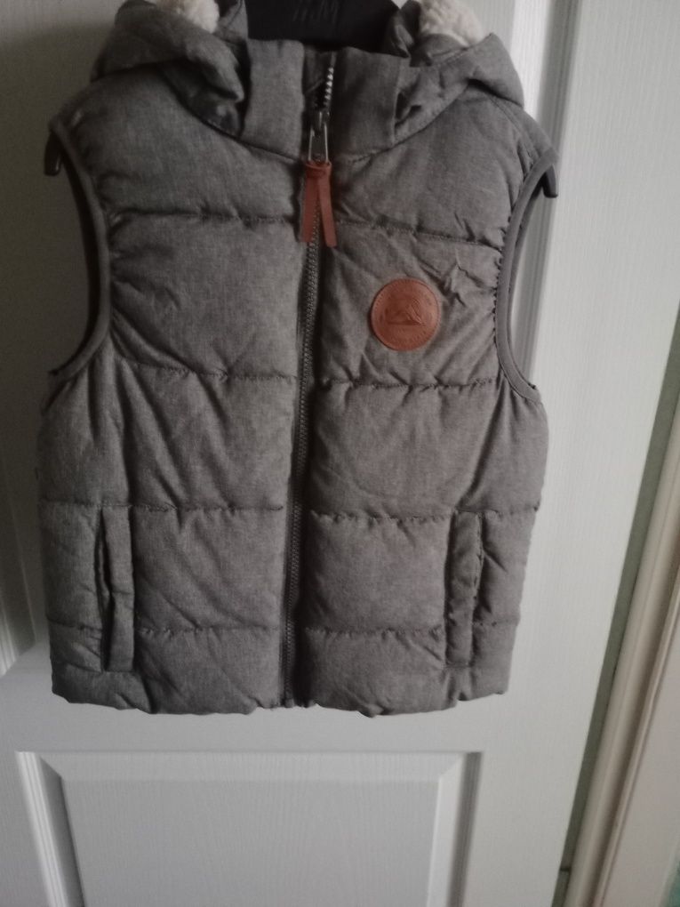 Kamizelka bezrękawnik h&m 122/128 szary