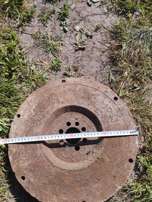 Маховик діаметром 40см