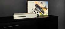 Xbox one s 500gb + pad