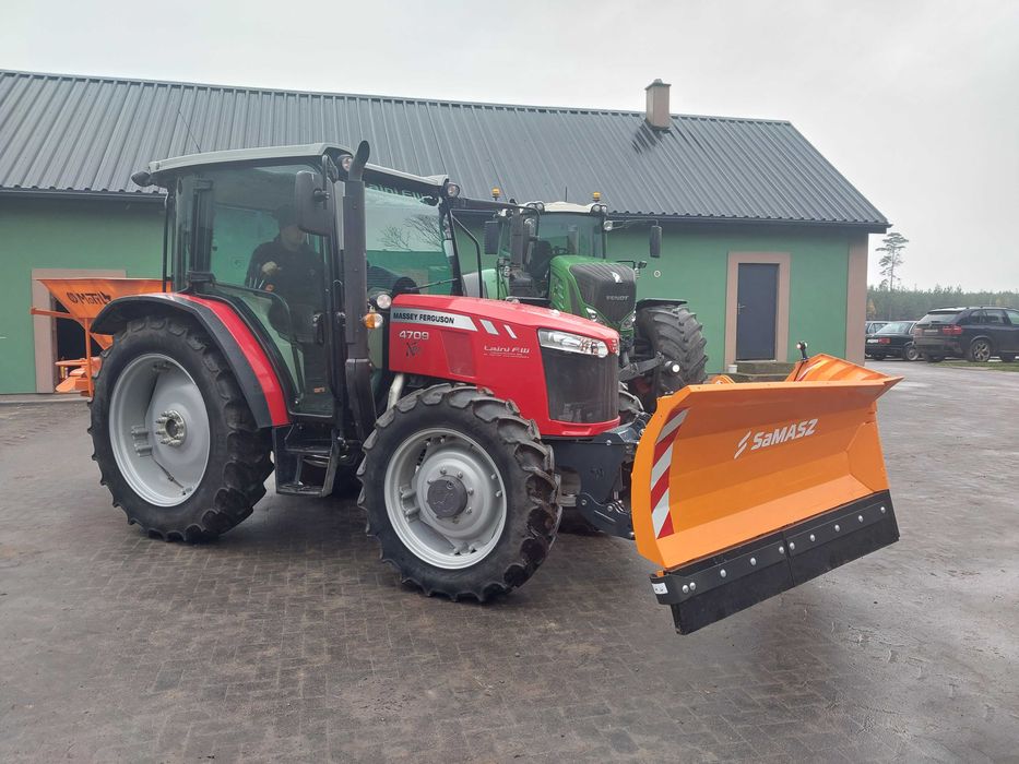 Wynajem ciągnika Massey Ferguson 4709/pług do odśnieżania /posypywarka