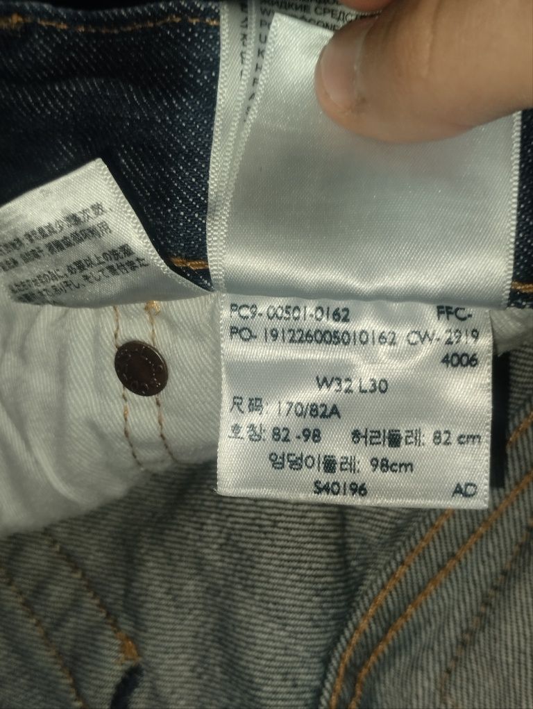 Джинси Levi's 501