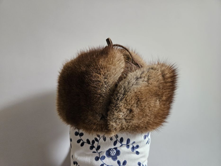 Czapka uszatka pilotka skóra futerko