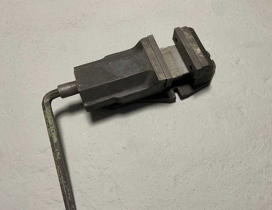 Imadło maszynowe frezerskie wiertarskie Bison frezarki