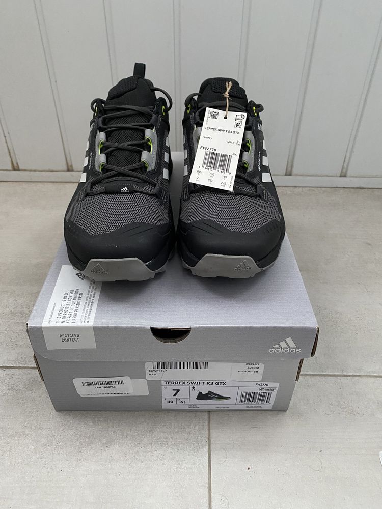 Adidas Terrex Swift R3 Gore-tex hiking shoes  EU 40, нові, оригінал