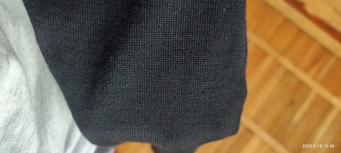 Sweterek 50% wełna Schurwolle M