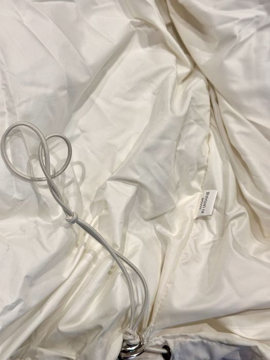 Пуховик білий жіночий