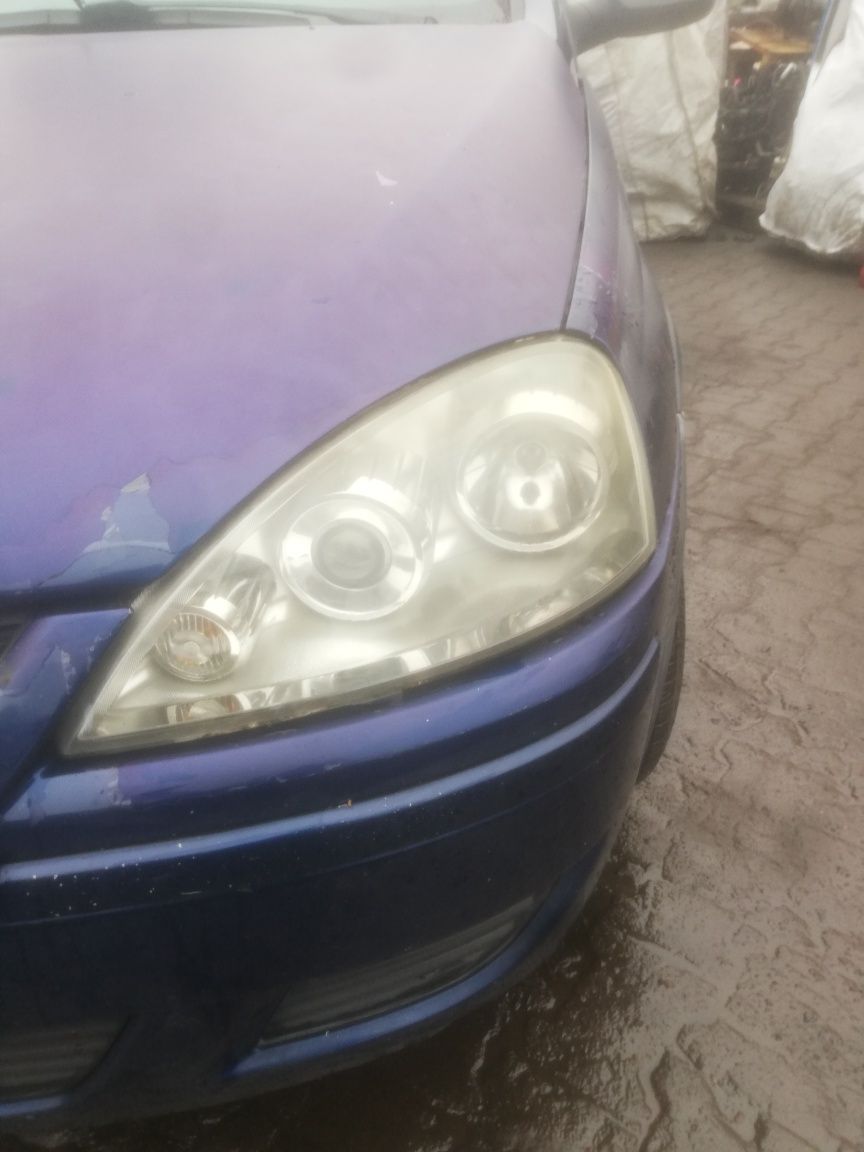 Lampa przód Opel Corsa C soczewki