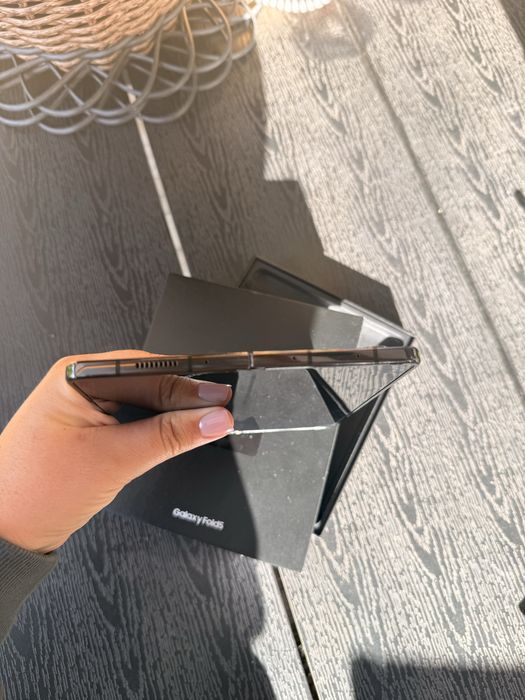 Samsung Galaxy Fold 5 F946B
