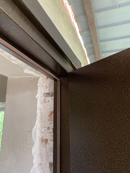 Гарант Двері вхідні висока  якіть