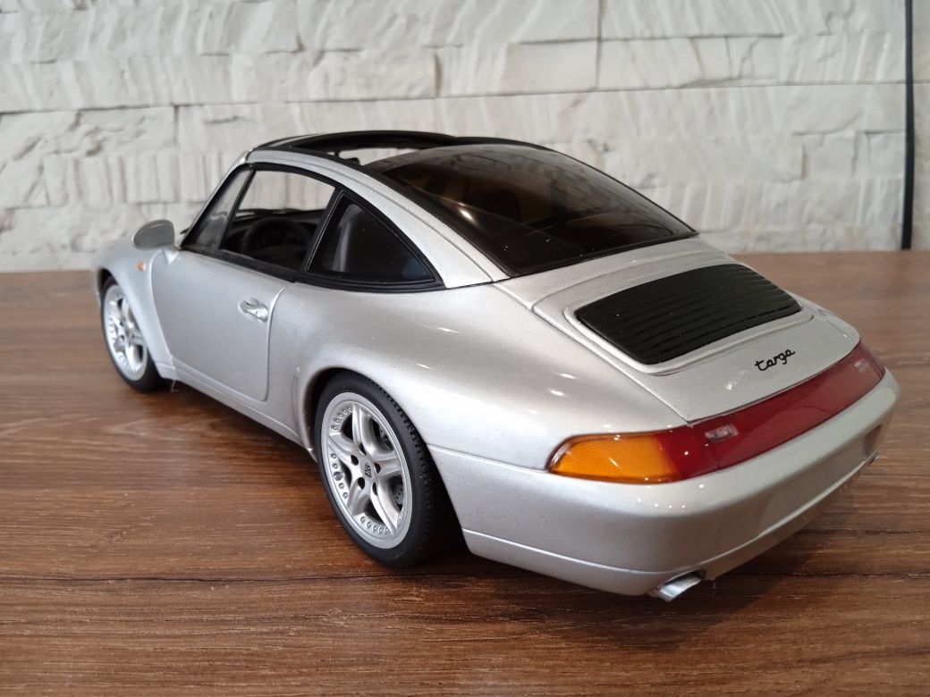 1:18 UT Models Porsche 911 Targa model w