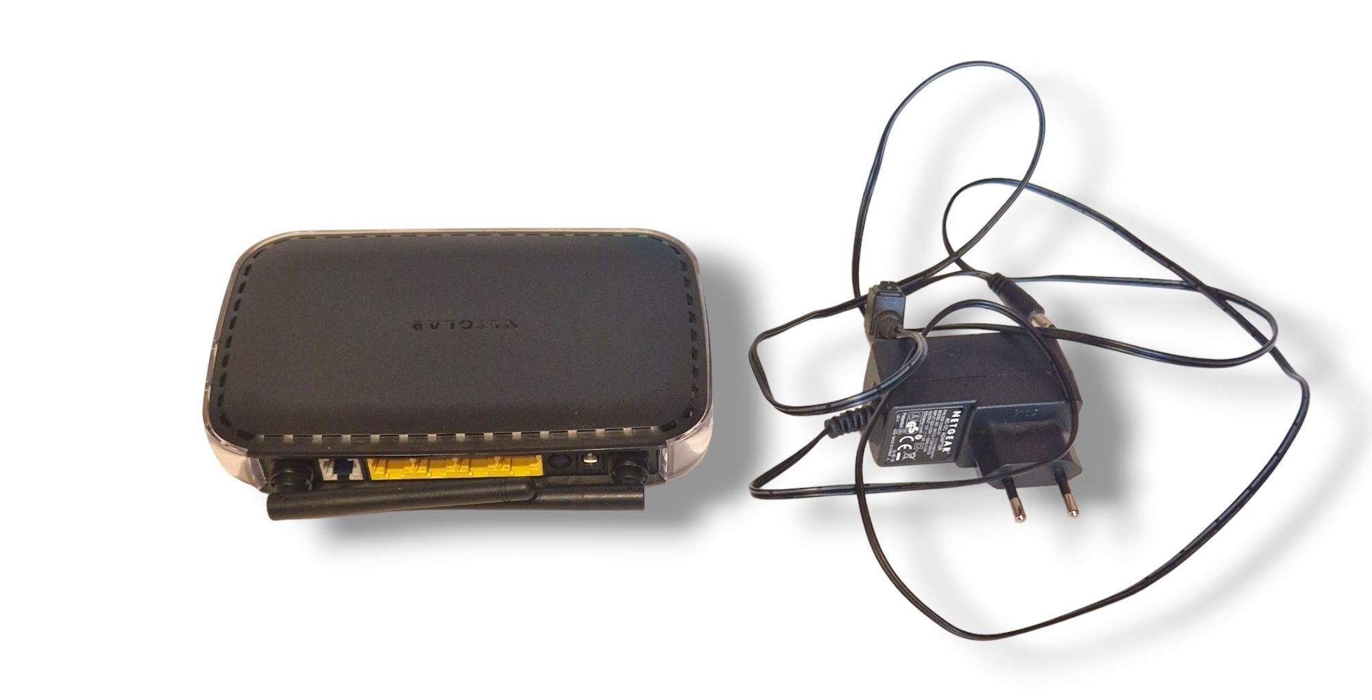 Router NETGEAR DGN2000