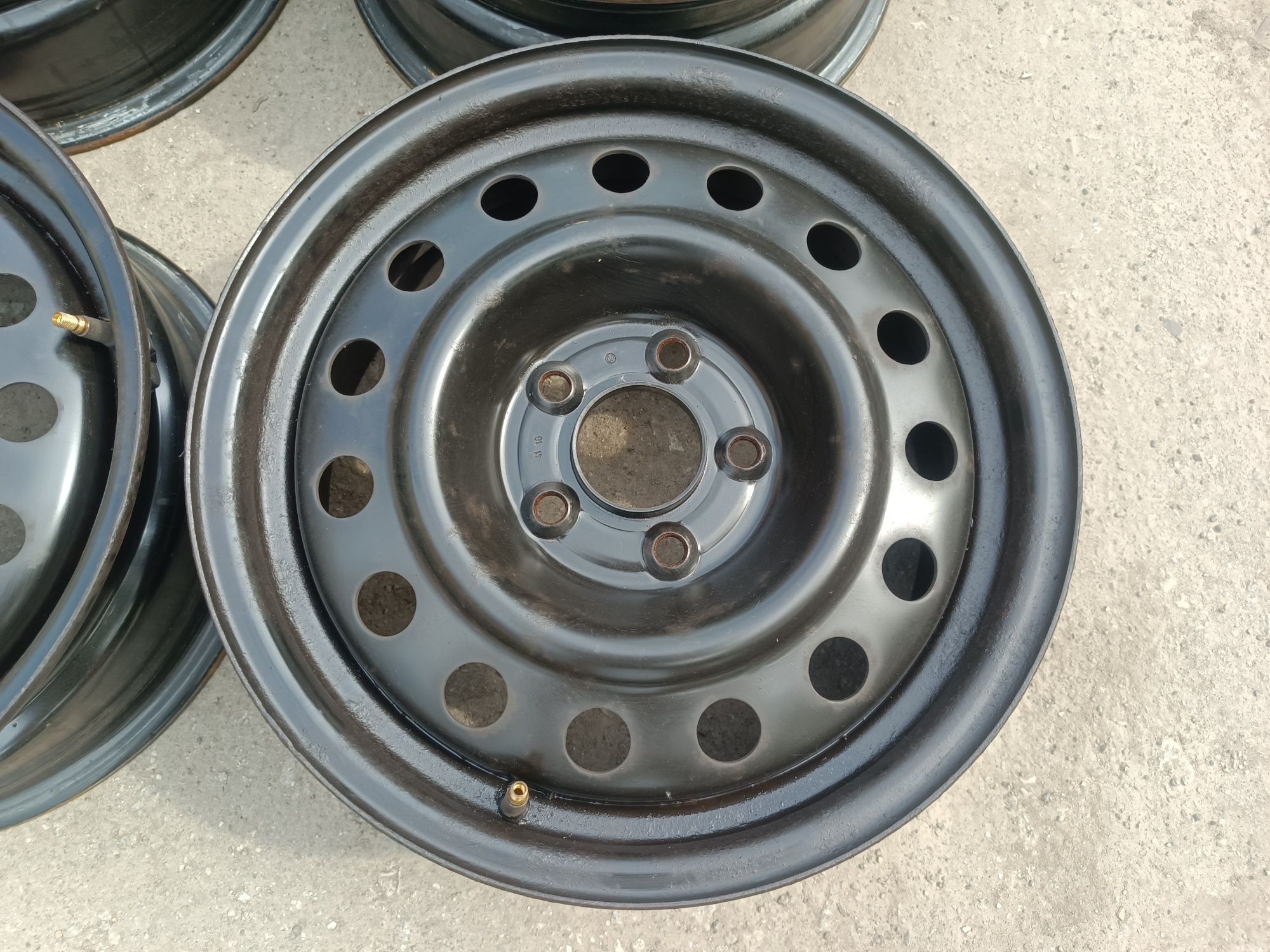 Металеві диски 5 114,3 R16 HYUNDAI