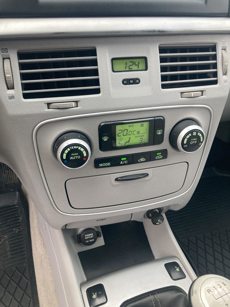 Hyundai Sonata 2.4 - super stan