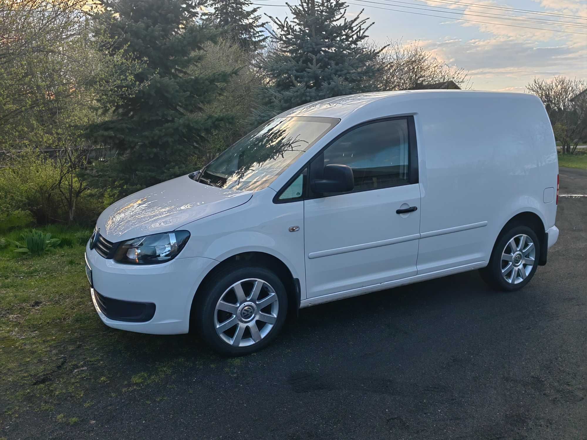 Volkswagen Caddy  1.6 TDI  salon Polska