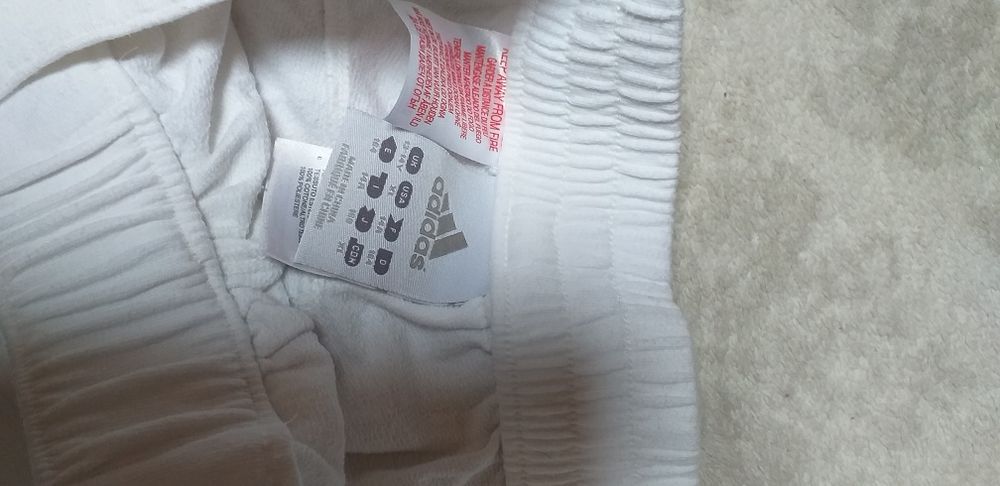 Krótkie spodenki 164cm