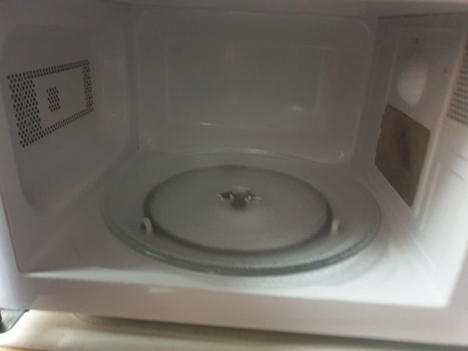 Microondas praticamente novo