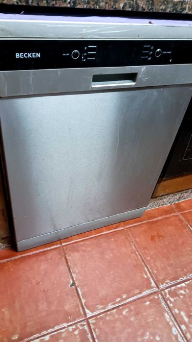 Máquina de loiça BECKEN
