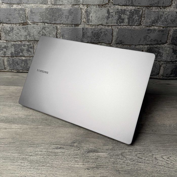 Samsung Galaxy Book 4 (Ultra 7 255U|32Gb|1Tb|NVIDIA GeForce MX570 4Gb)