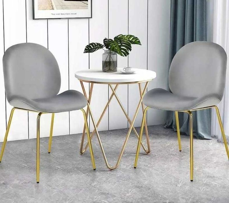 Zestaw 2 aksamitnych krzeseł do jadalni ze złotymi ramami