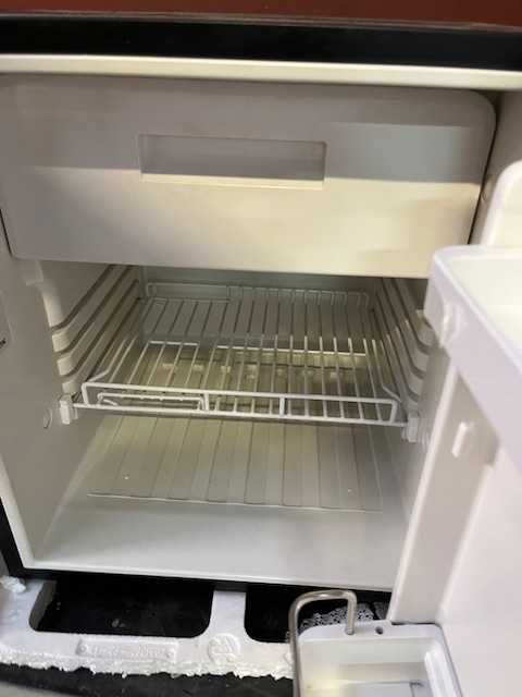 Frigorificos Barco de Recreio  12v e 24V   Dometic   Novo